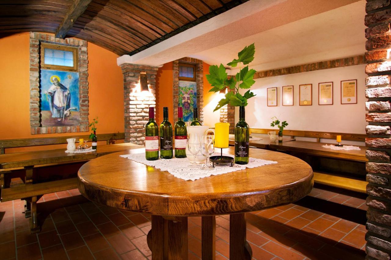 Gostišče - Guest house STARI HRAST Ljutomer Extérieur photo